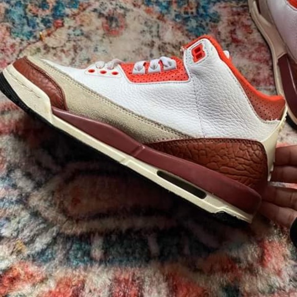 The Air Jordan 3 Retro "Mars Stone" (GS) size 7 - Picture 2 of 2